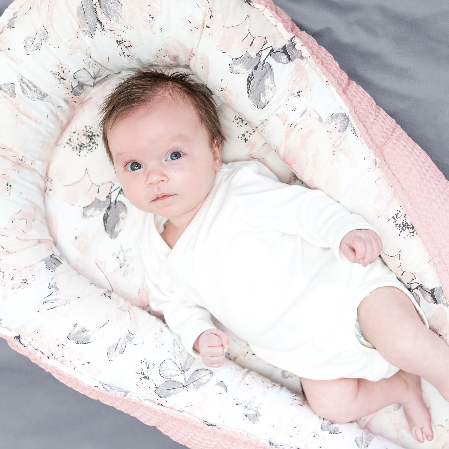 Babynest Neugeborene - Handmade Kokon zweiseitig