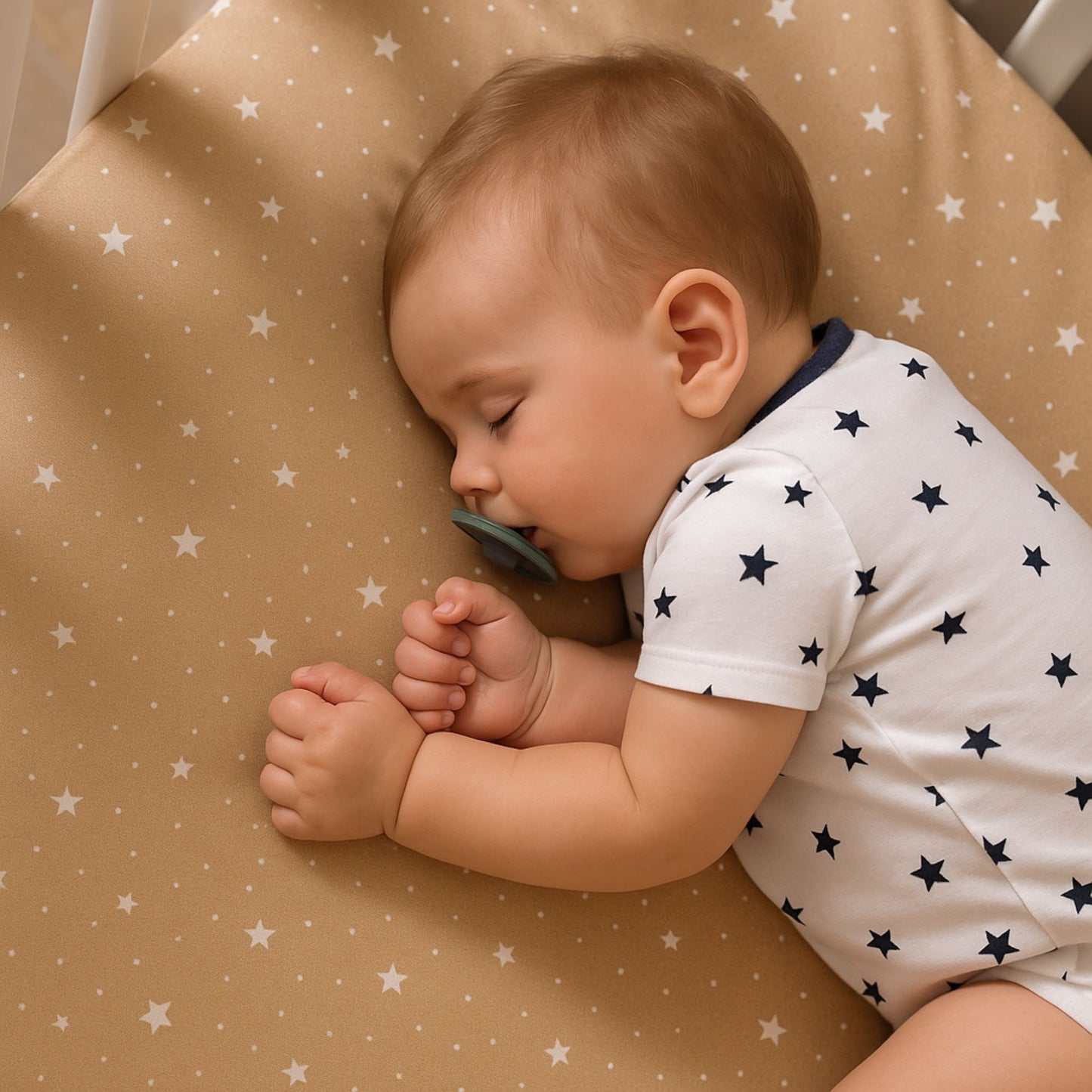 Napínací prostěradla pro miminka – příslušenství k postýlce, přístavné postýlce a kolébce