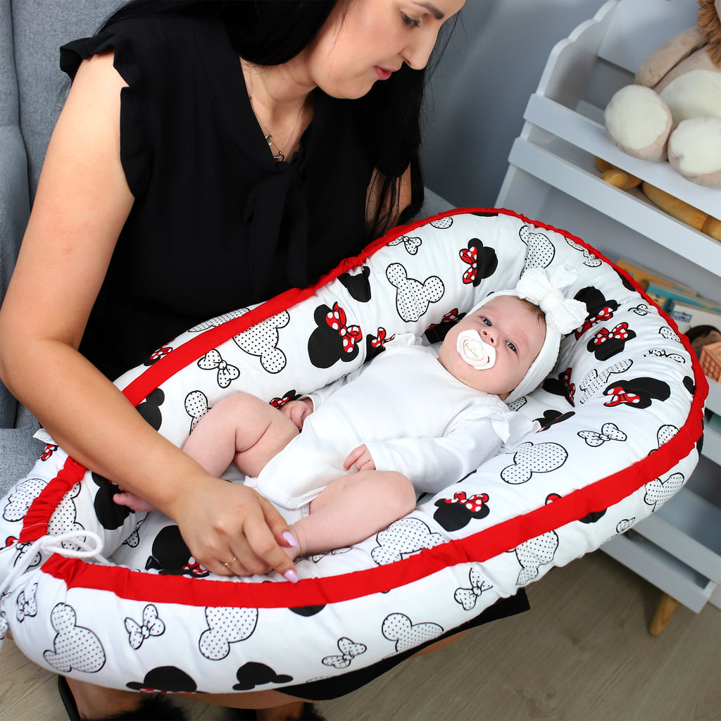 Babynest Kokon Neugeborene 90 x 50 cm - Handmade Kuschelnest Baby Nestchen aus Baumwolle Maus Motiv - Totsy Baby