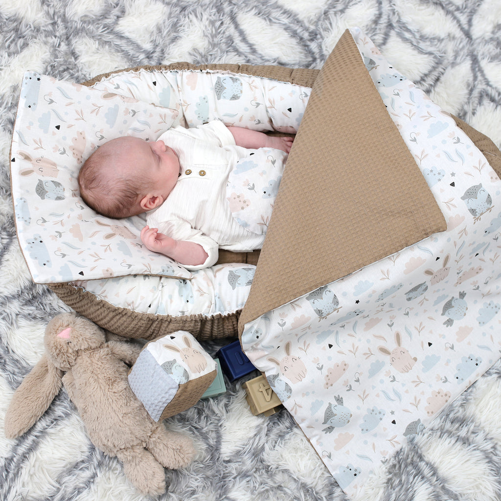 Babynestchen Set Neugeborene 90x50 cm Waffelbaumwolle - Kuschelnest Baby Nestchen 5-teilig Kokon mit Sinneswürfel Eulen - Totsy Baby