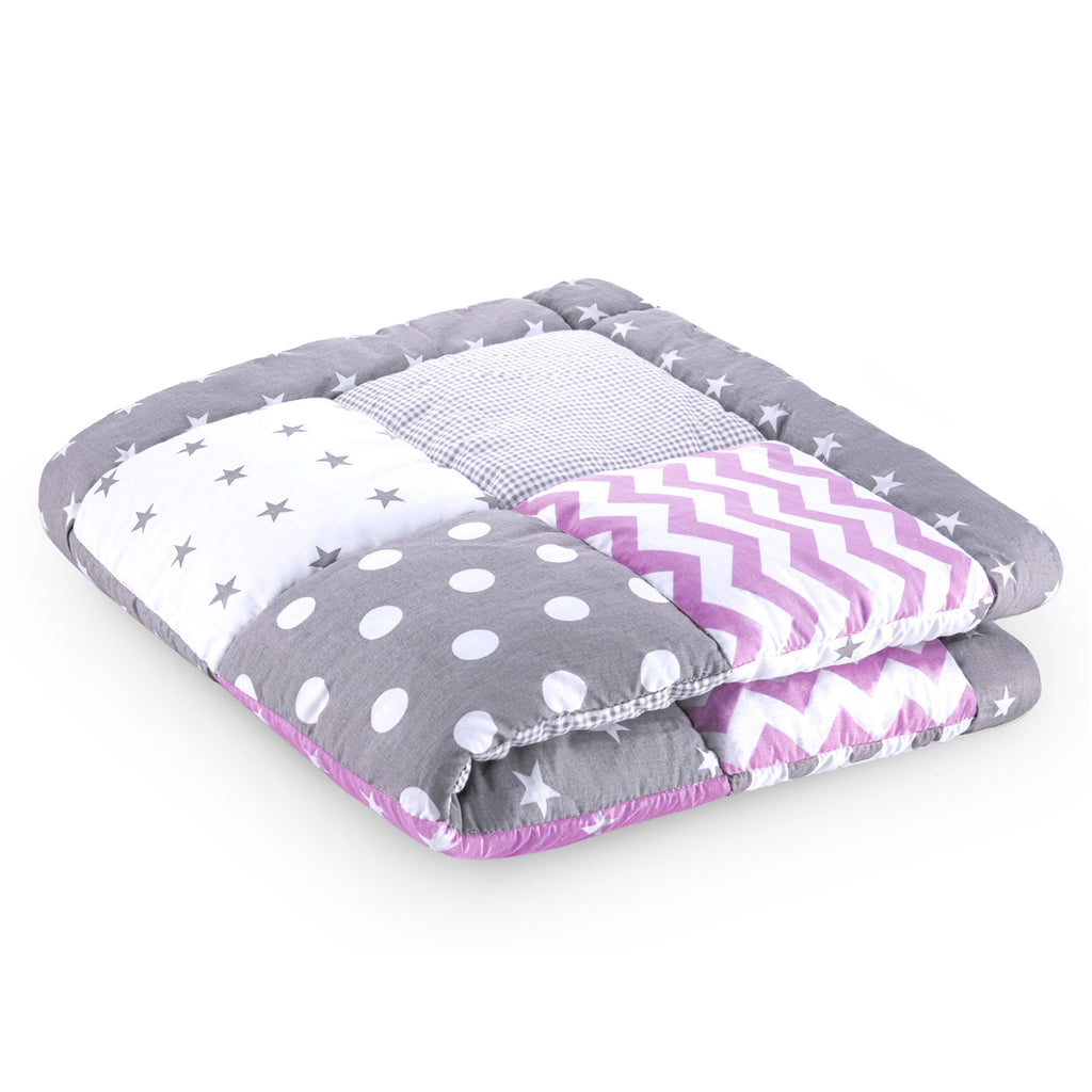 Baby Krabbeldecke Velvet spieldecke 120x120 cm - PATCHWORK Laufgittereinlage Rosa-Grau - Totsy Baby