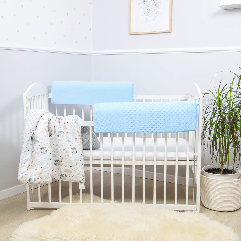 Bettkantenschutz für Kinderbetten 70 cm - Schutz für Bettrahmen Kantenschutz Kinder Babybett Blau Minky - Totsy Baby