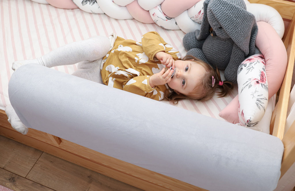 Bettkantenschutz für Kinderbetten 70 cm - Ersatzbezug Schutz für Bettrahmen Kantenschutz Kinder Babybett Velvet Hellgrau - Totsy Baby